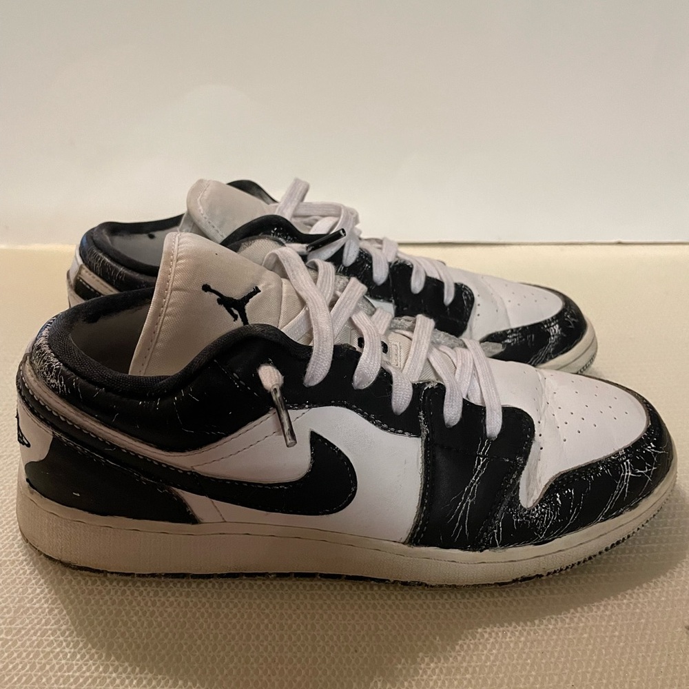Nike Black and White Low-Top Sneakers